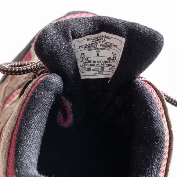 Merrell Women's Moab 2 Waterproof Mid Hiking Boots - Blush - Picture 7 of 9